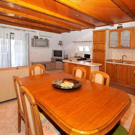 Apartman Elena Trogir Eksteriør billede