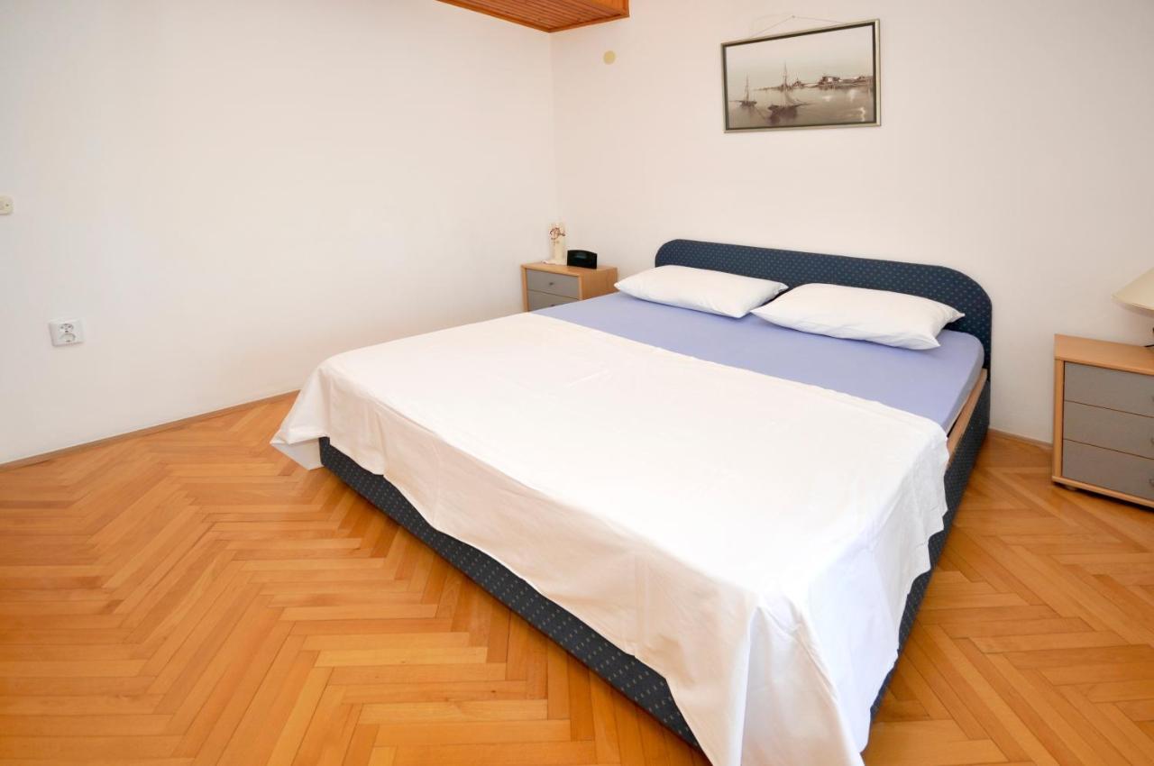 Apartman Elena Trogir Eksteriør billede