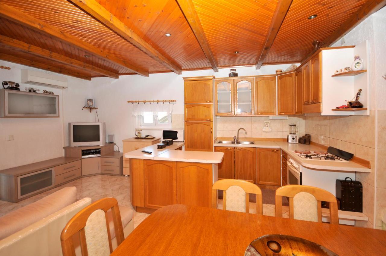 Apartman Elena Trogir Eksteriør billede