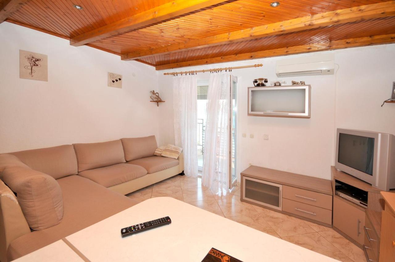 Apartman Elena Trogir Eksteriør billede